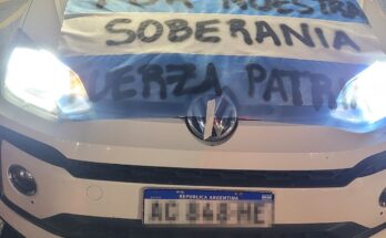 Captura de una auto presente en la caravana